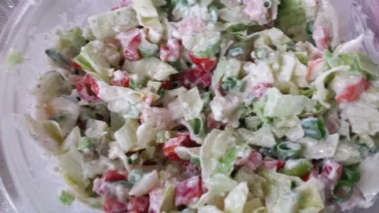 Cremiger fettfreier Meeresfrüchtesalat