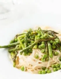 Cremige Knoblauch-Zitronen-Butter-Pasta