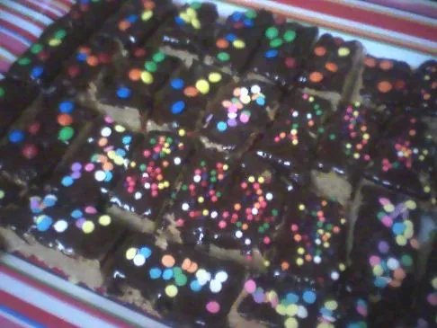 Dunkle Schokoladen-Erdnussbutter-Riegel