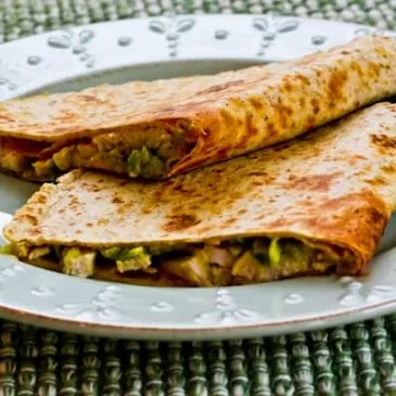 Quesadilla mit Puten- oder Hühnchenfleisch von Cher, gegrillt
