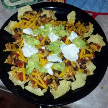 Nachos mit Putenhackfleisch und schwarzen Bohnen