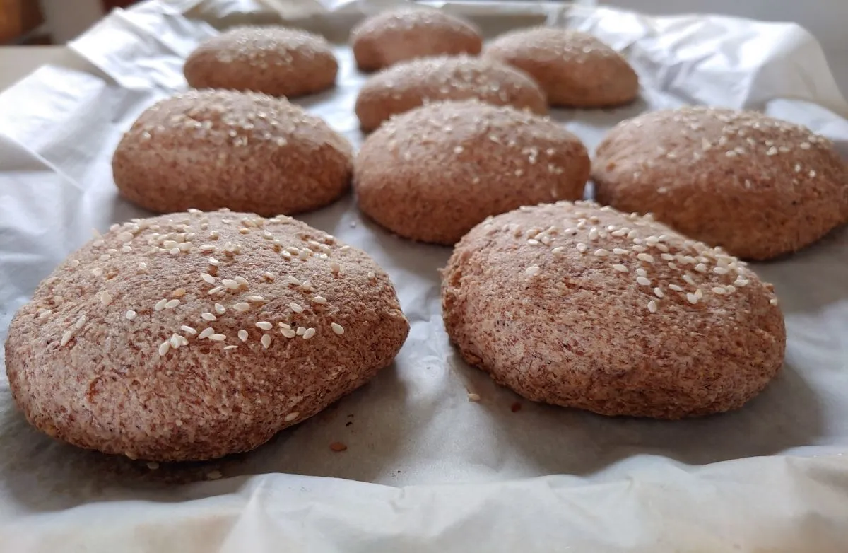 Keto-Brot (3 Netto-Kohlenhydrate pro Scheibe)