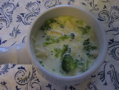 Hühnchen-Brokkoli-Suppe
