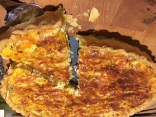 Lauch- und kanadische Speck-Quiche