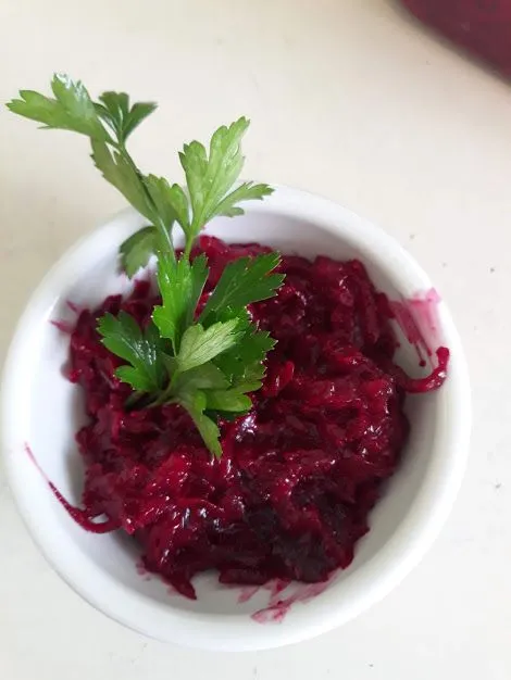 Rote-Bete-Knoblauch-Salat