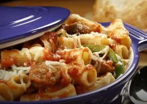 Italienische Wurst Rigatoni Auflauf