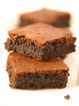 Überarbeitete Brownies aus der tiefen Form