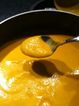 Thailändische Butternut-Kokos-Suppe
