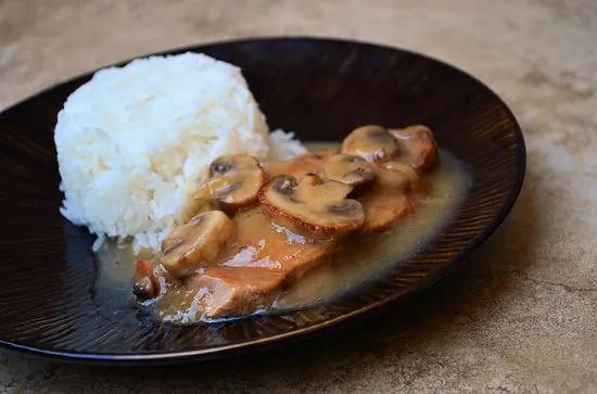 Schweinekoteletts mit Pilzsauce