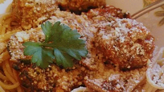 Gebackene Fleischbällchen