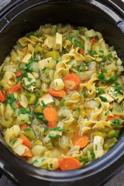 Slow Cooker Hühnernudelsuppe