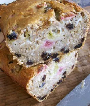 Rhabarber-Rosinen-Rumble-Kuchen