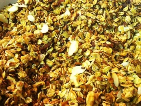 Glutenfreie Nuss-Granola