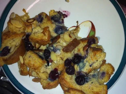 Überbackenes Blaubeer-Mandel-Muffin-Toast