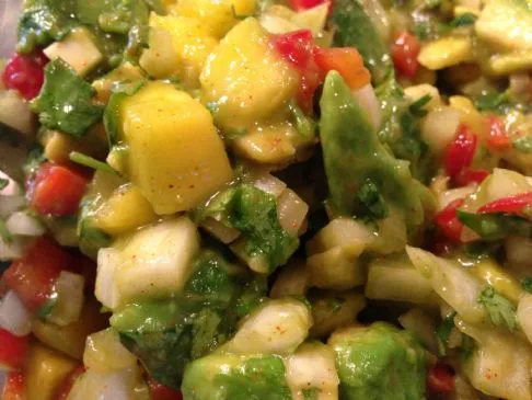 Safa Mango-Avocado-Salsa