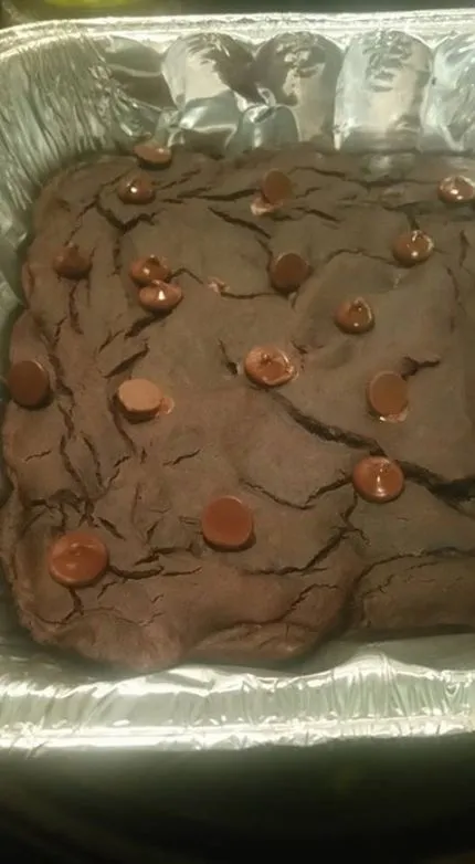 Schwarze Bohnen & Avocado Brownies