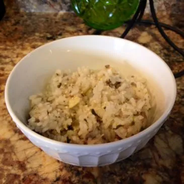 Exotischer Klebreis mit Pilzen und Palmenherzen