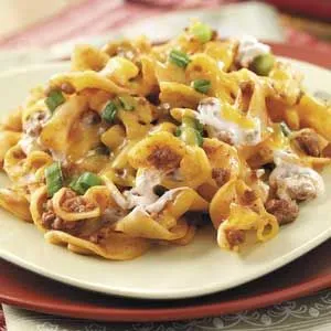 Rinder- und Nudelauflauf