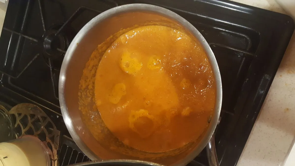 Kürbis- und Wurzelgemüsesuppe