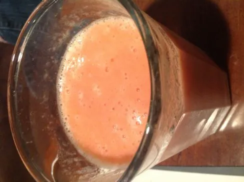 Erdbeer-Orange-Getränk