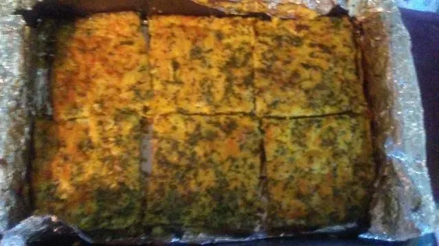 Frühstücksauflauf mit Gemüse, Eiern und Käse (ohne Fleisch)