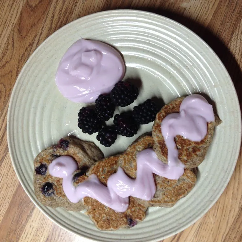 Blaubeer-Zitronen-Mohn-Pfannkuchen