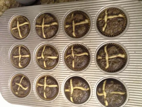 Hot Cross Buns mit Carob (6 Kohlenhydrate)