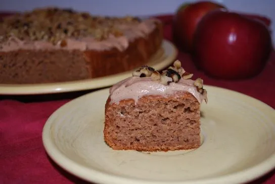 Gewürzter Apfelmus-Kuchen