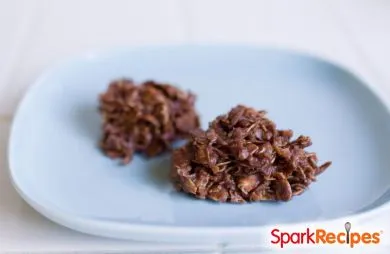 Einzelportion No-Bake Schokoladen- + Erdnussbutterkeks