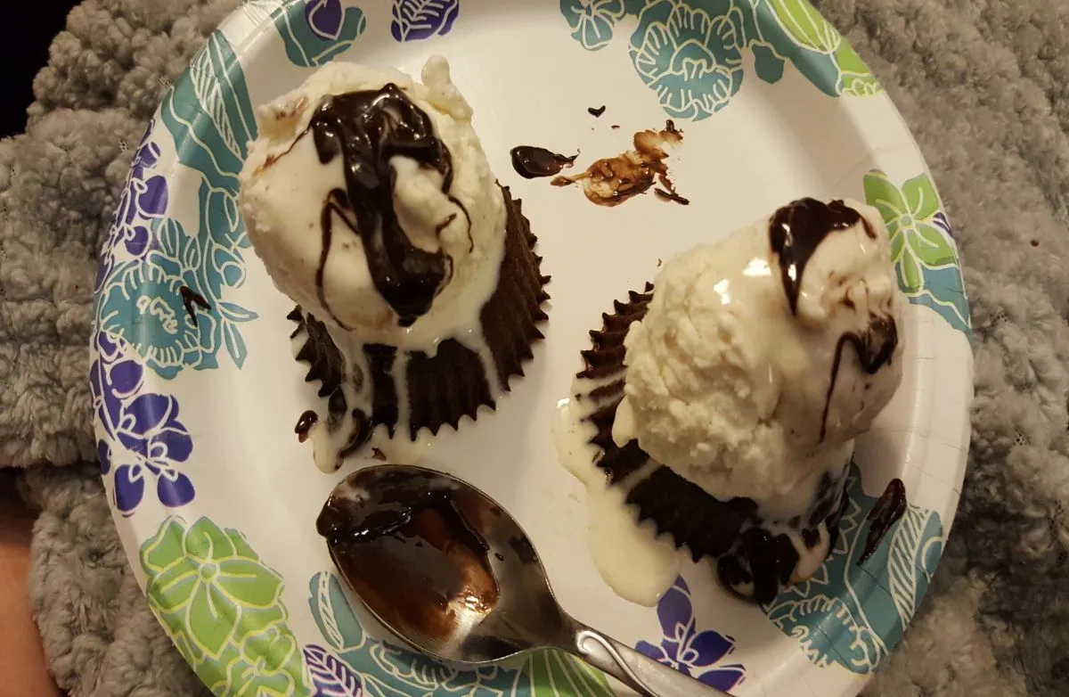 Amys Low Carb Schokoladen-Molten-Kuchen