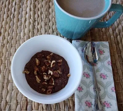 Walnuss-Brownie-Teig-Haferbrei