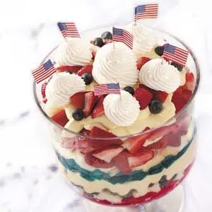 Leichte patriotische Trifle von Taste of Home