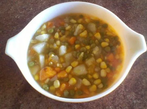 Höhlenmenschen-Gemüsesuppe