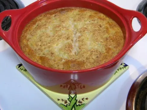 Kirsche-Vanille gebackener brauner Reis-Pudding