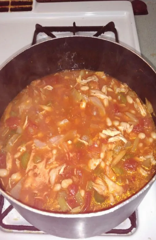 Hühnchen- und Gemüsesuppe