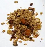 Hausgemachte fettarme tropische Granola