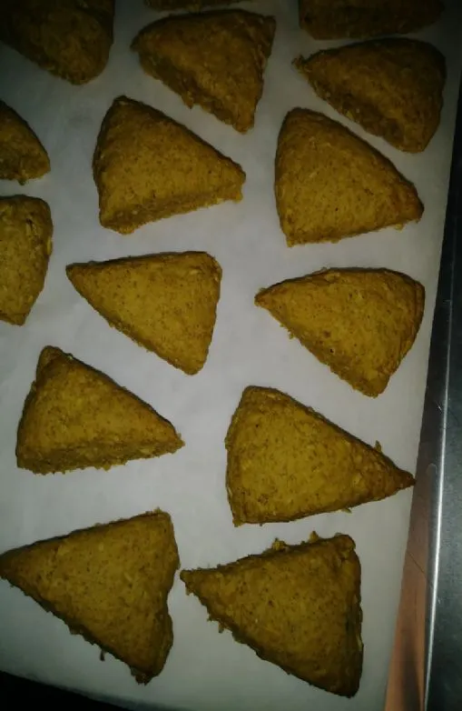 Kürbis-Hafer-Mini-Scones