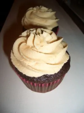 Erdnussbutter-Frischkäse-Frosting