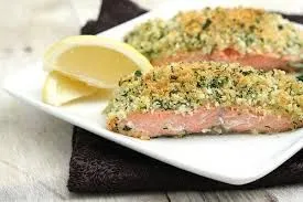 Mit Panko überbackener Lachs