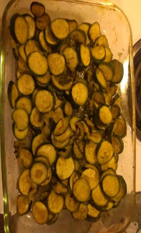 Im Ofen geröstete Zucchini