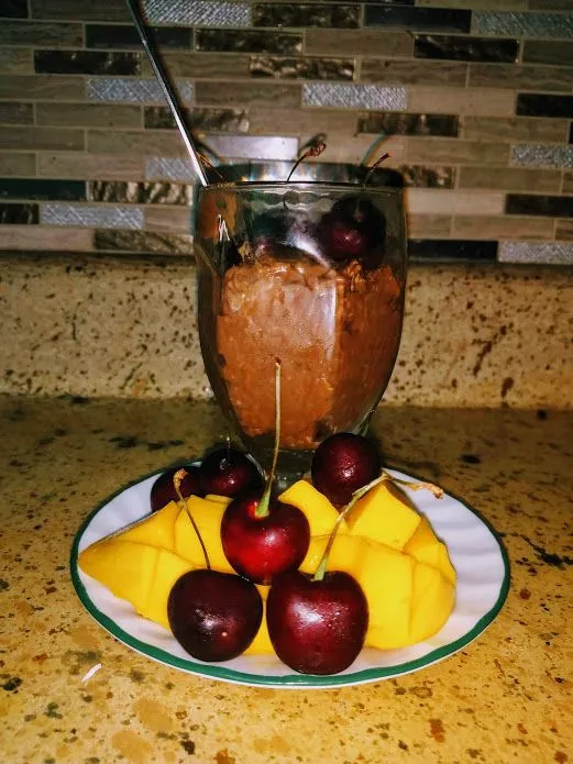 Schokoladen-Nussbutter-Bananen-Haferbrei