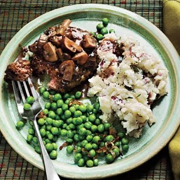 Salisbury-Steak mit Champignonsoße