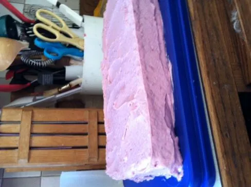 Wendys Himbeer-Supreme zuckerfreier Kuchen mit proteinangereicherter zuckerfreier Glasur