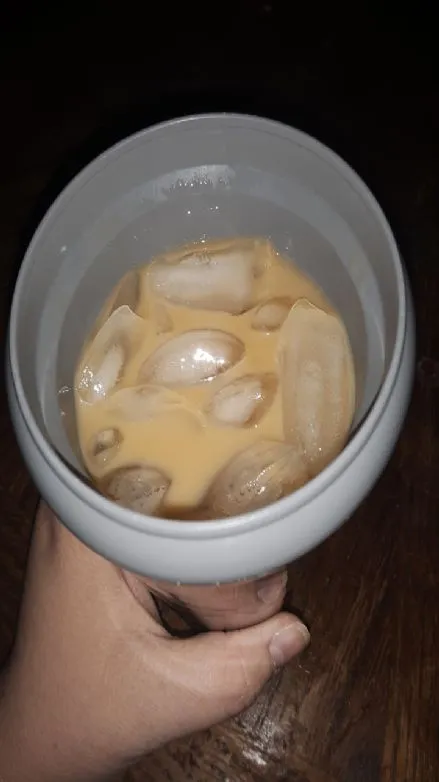Eisgekühlter französischer Vanillekaffee (zuckerfrei)