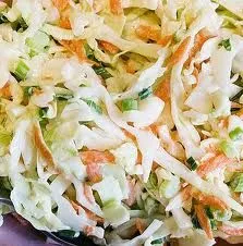 Essigbasierter Krautsalat