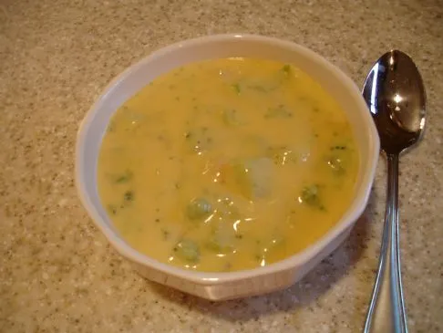 Brokkoli-Cheddar-Suppe