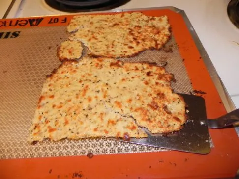 Blumenkohl- & Kokosmehl-Pizzaboden