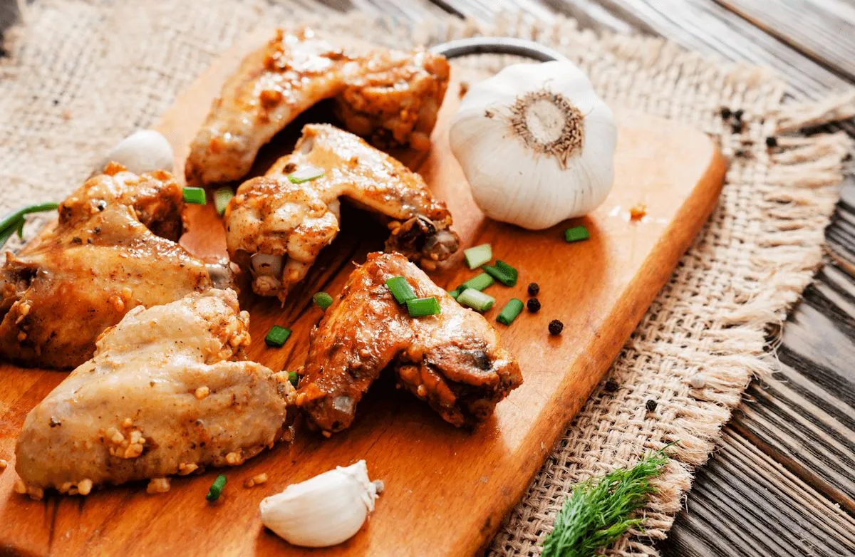 Leichte Knoblauchflügel