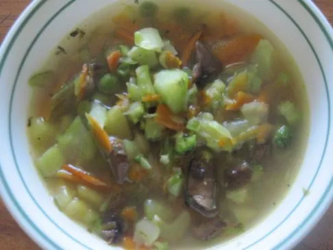 Wintergemüsesuppe mit Süßkartoffel (ohne Fleisch)