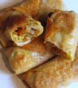 Gebackene Gemüse-Teigtaschen